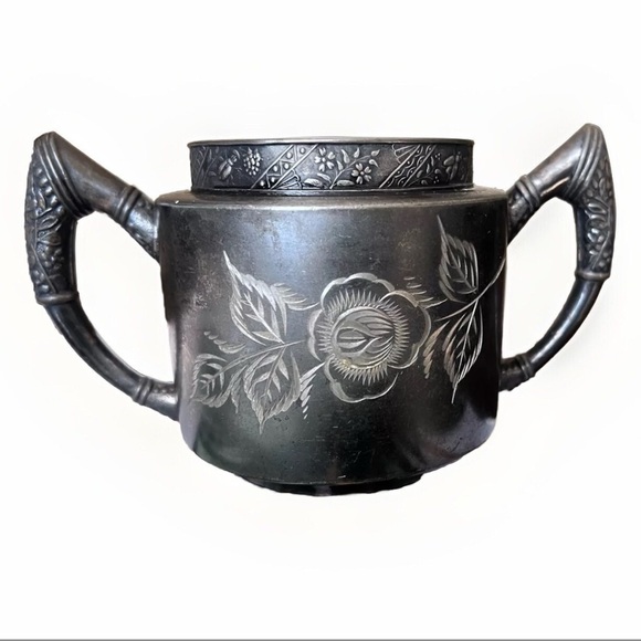 Antique Colonial Silver Company Quadruple Plate Victorian Etched Bee Floral Bowl - Picture 3 of 11